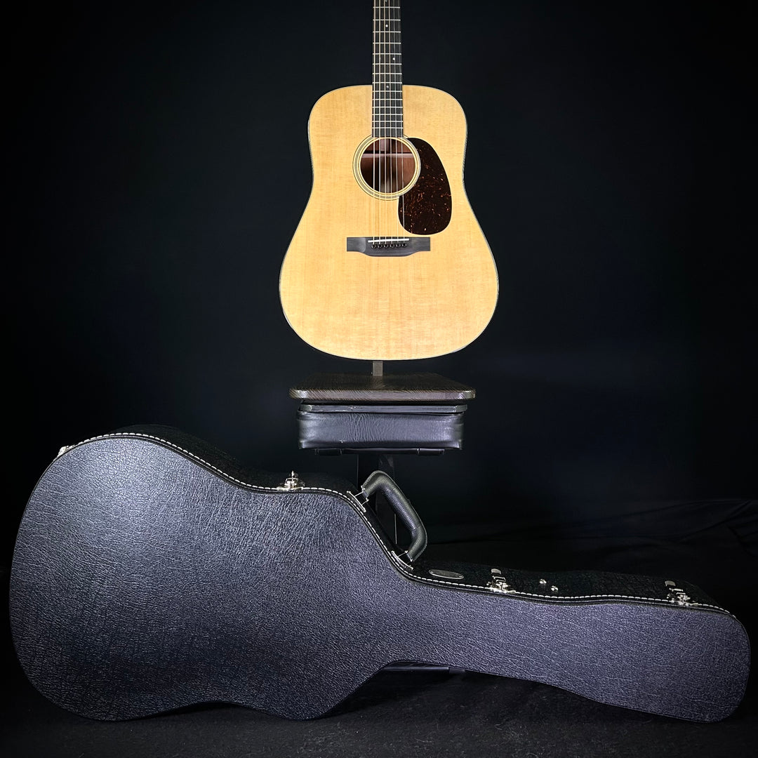 Martin D-18