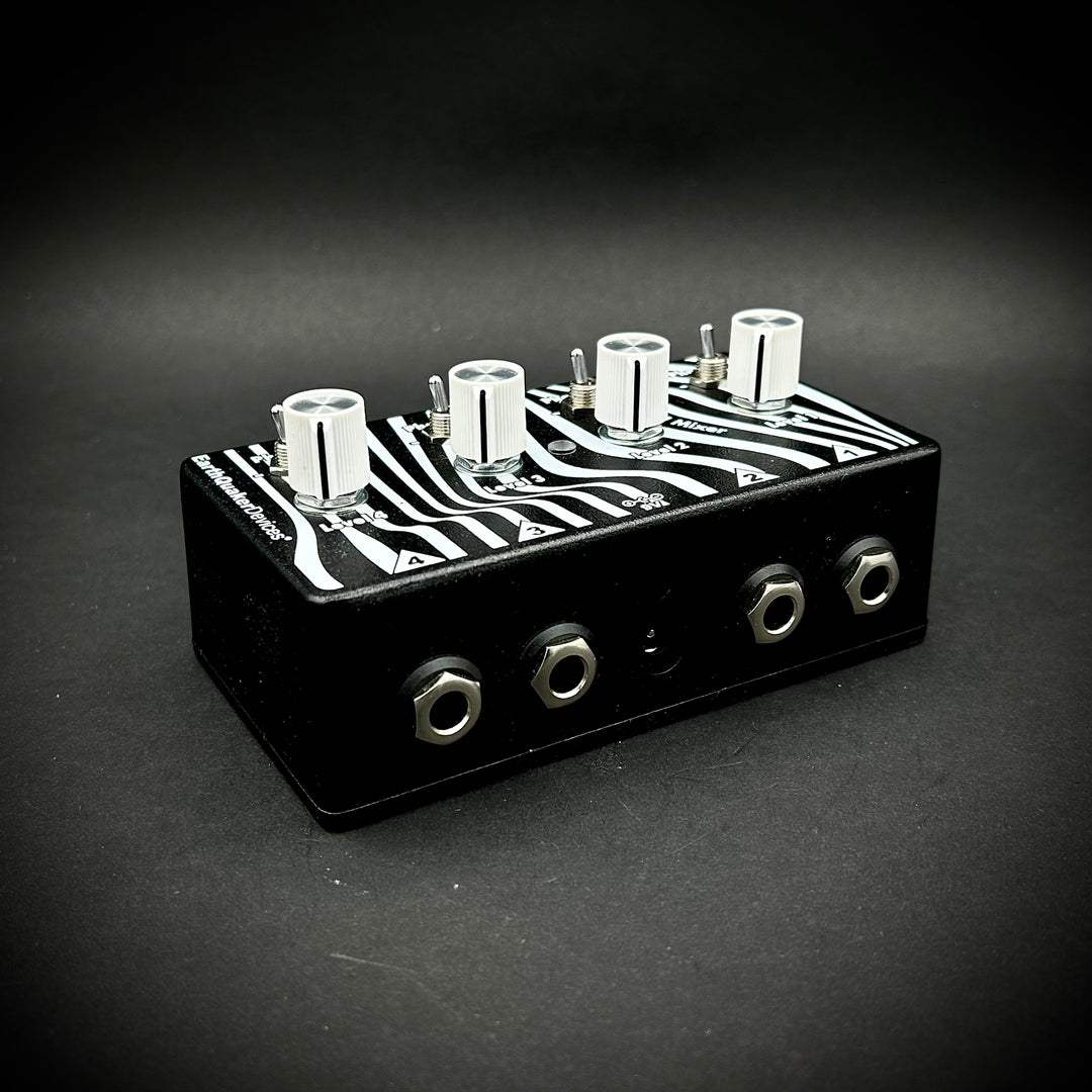EarthQuaker Devices Four to One Mixer