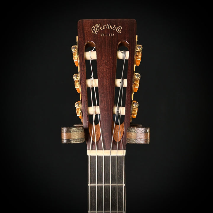 Martin Custom Shop "00" 12-Fret Nylon - Flamed Mahogany
