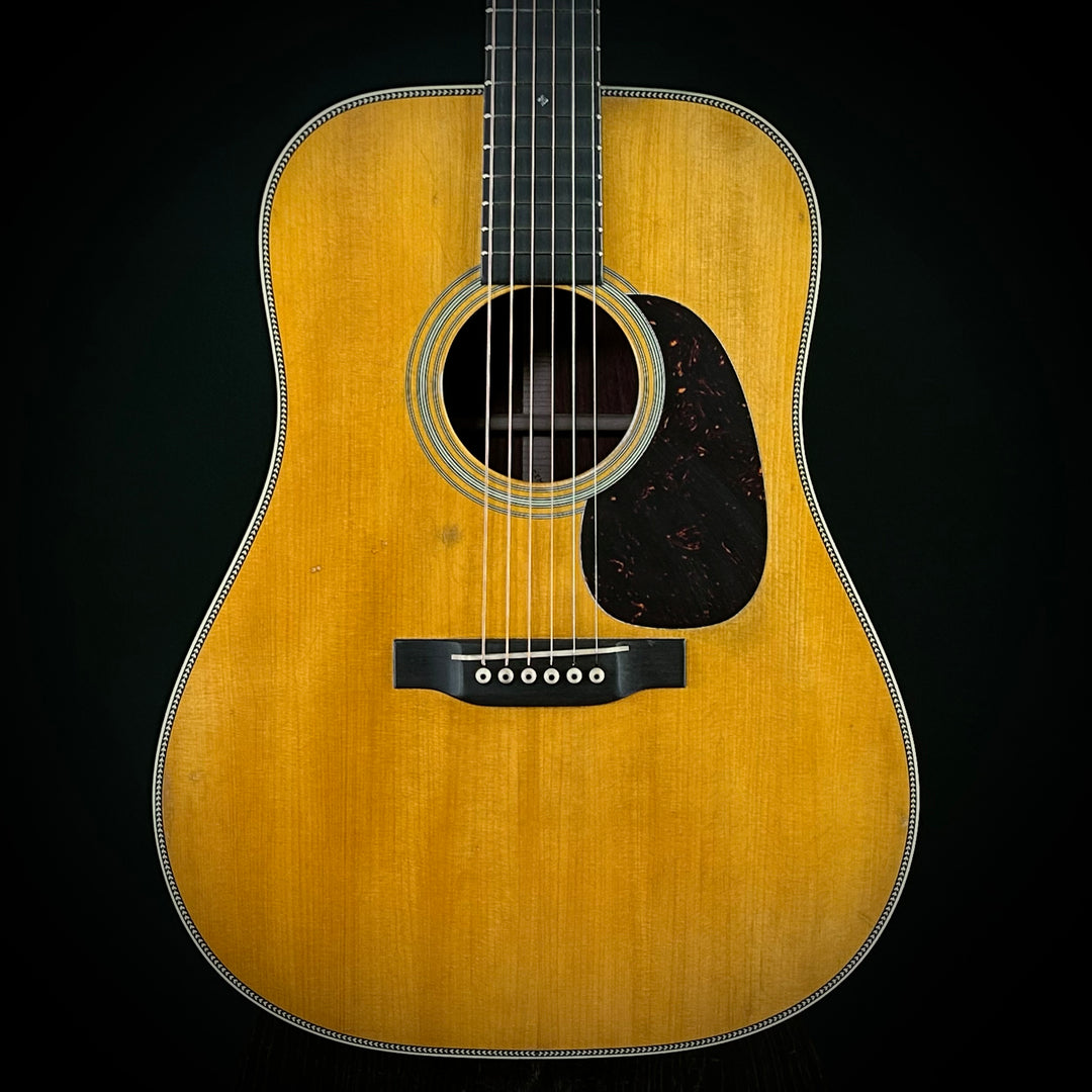 Martin D-28 Authentic 1937 Aged - Guatemalan Rosewood