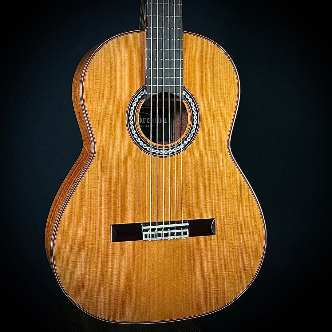 Cordoba C9 Parlor Cedar Top