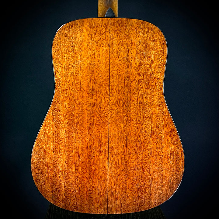 Martin D-18