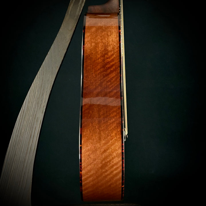 Eastman E10P Thermo Cured Adirondack -Sunburst