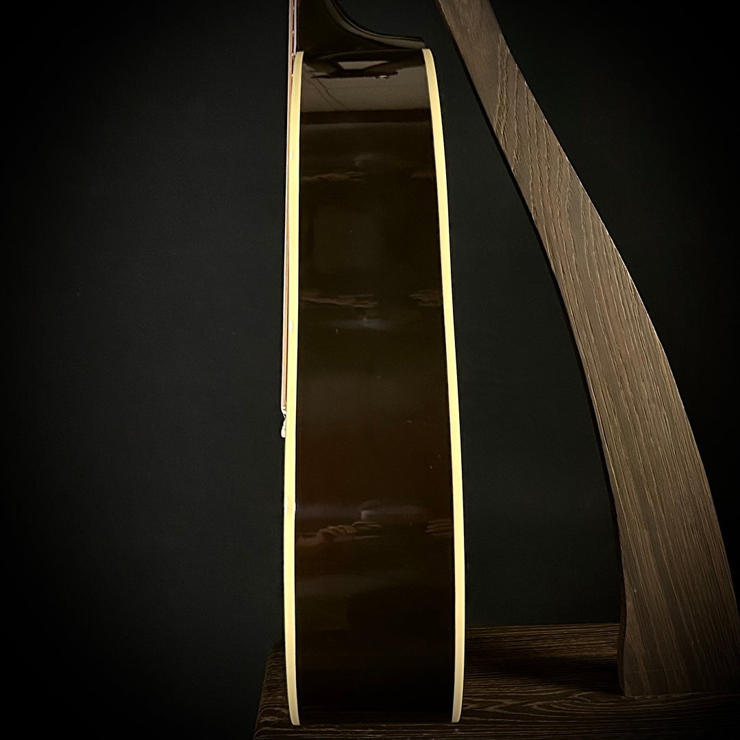 Gibson Slash J-45 - November Burst