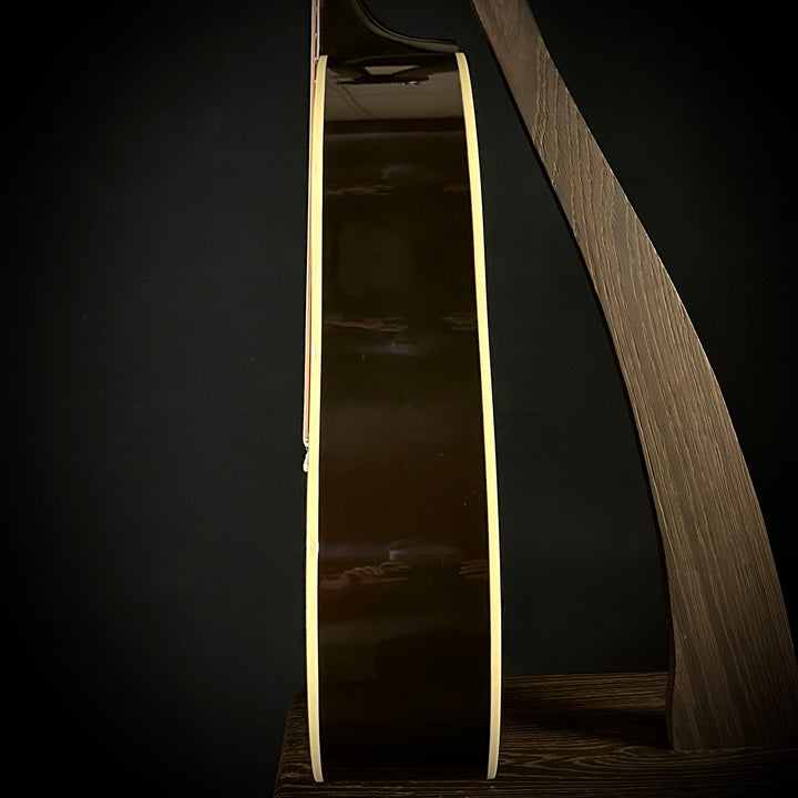 Gibson Slash J-45 - November Burst