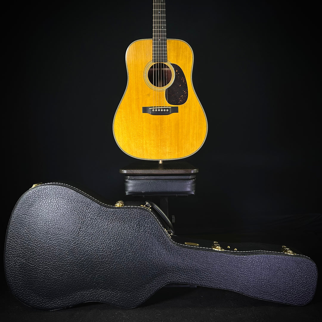 Martin D-28 Authentic 1937 Aged - Guatemalan Rosewood