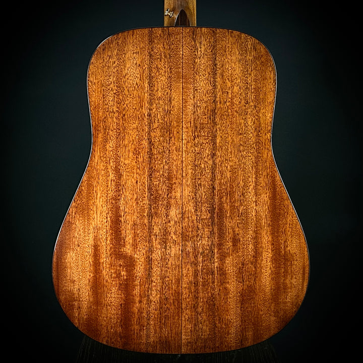 Martin D-18E Modern Deluxe