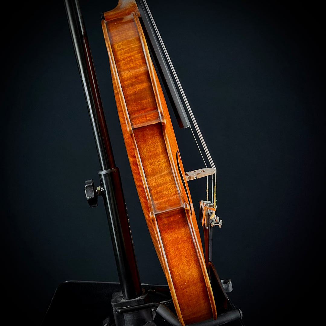 Maple leaf Haddock 16” Viola