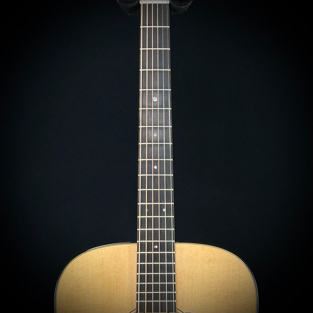 Martin D-18
