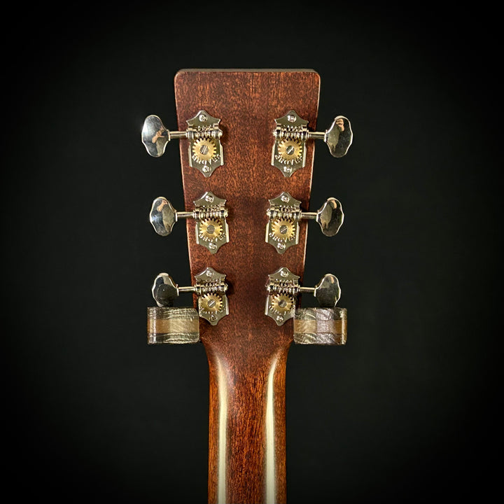 Martin 2022 000-18 (USED)