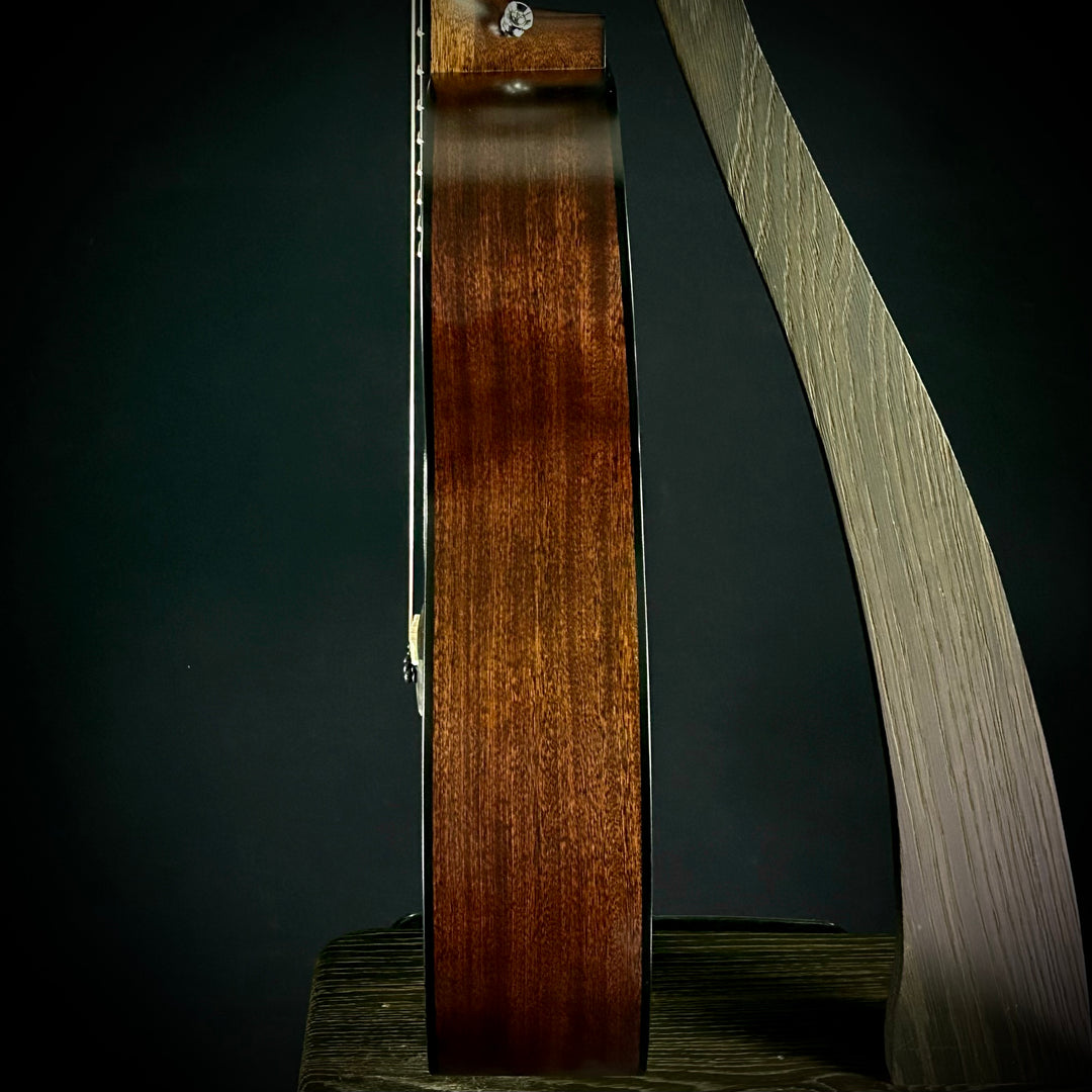 Martin 00-10E Retro - Joe Bonamassa