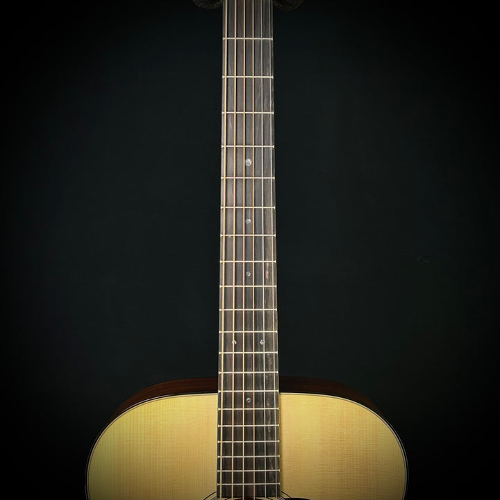 Martin 000-18