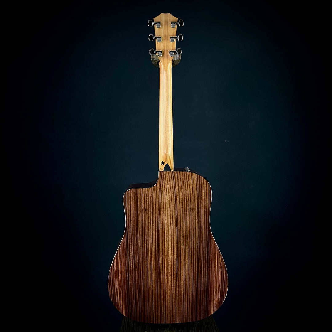 Taylor 210CE Plus