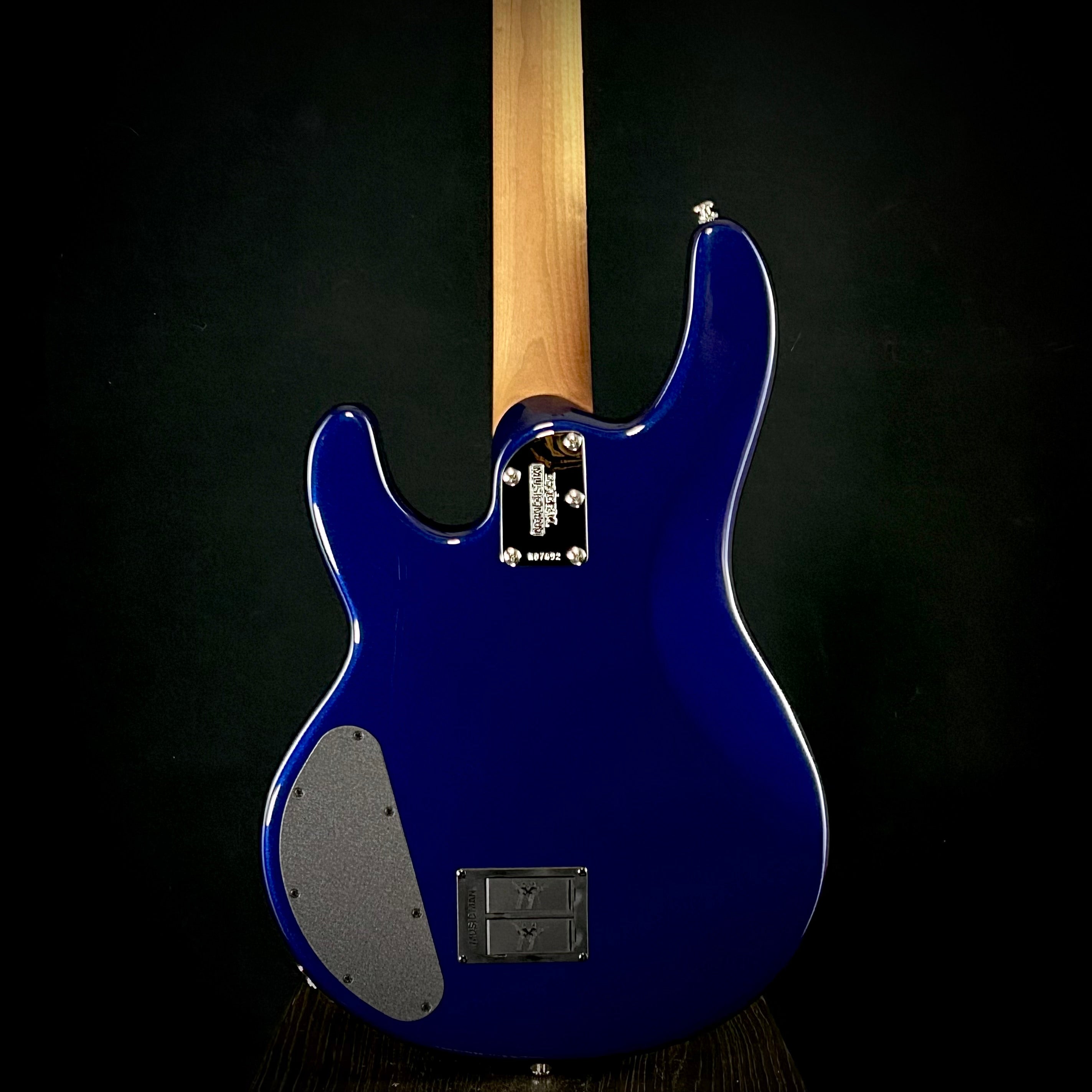 Music Man Sting Ray HH – Music Villa MT