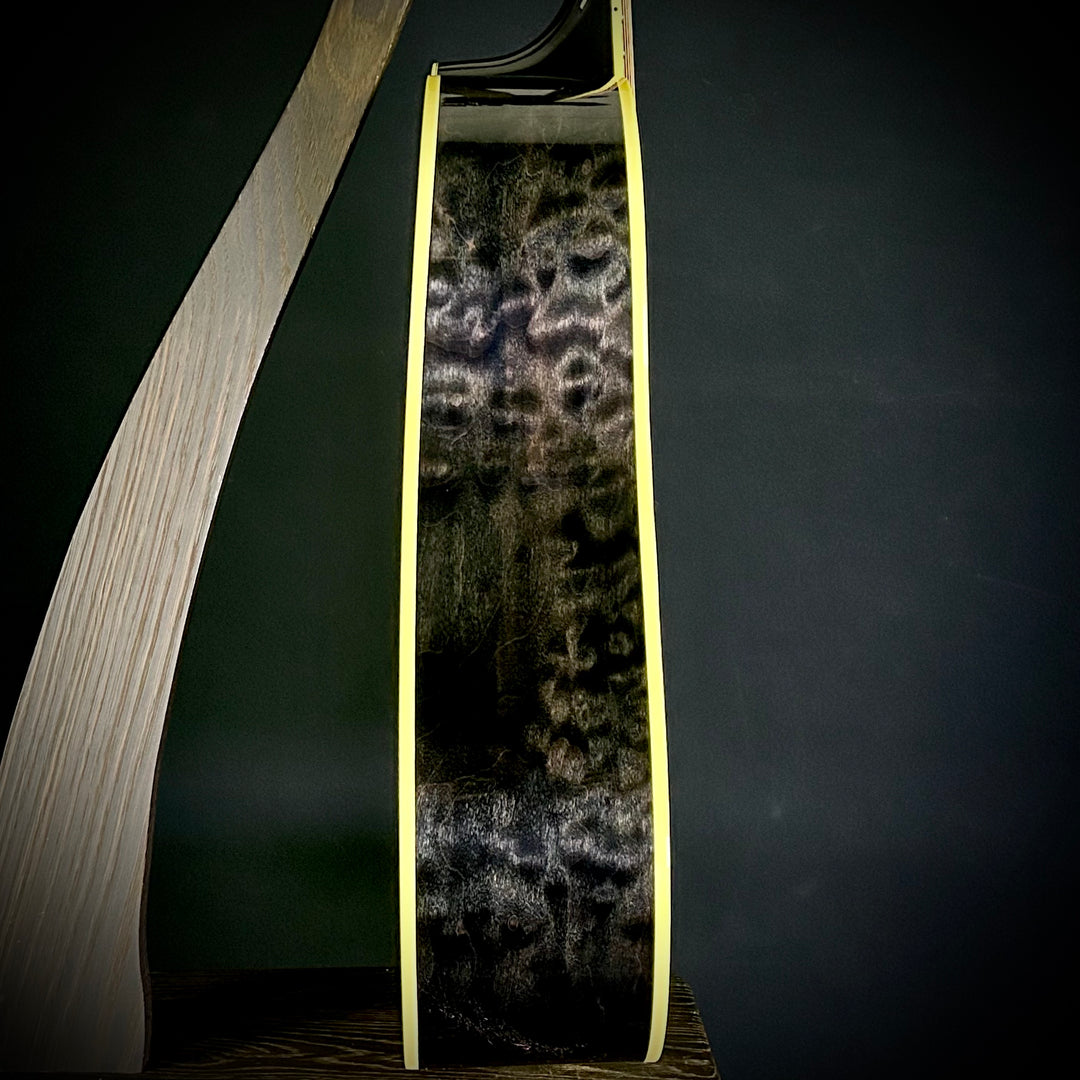 Gibson Dove Quilt Double Pickguard - Trans Ebony