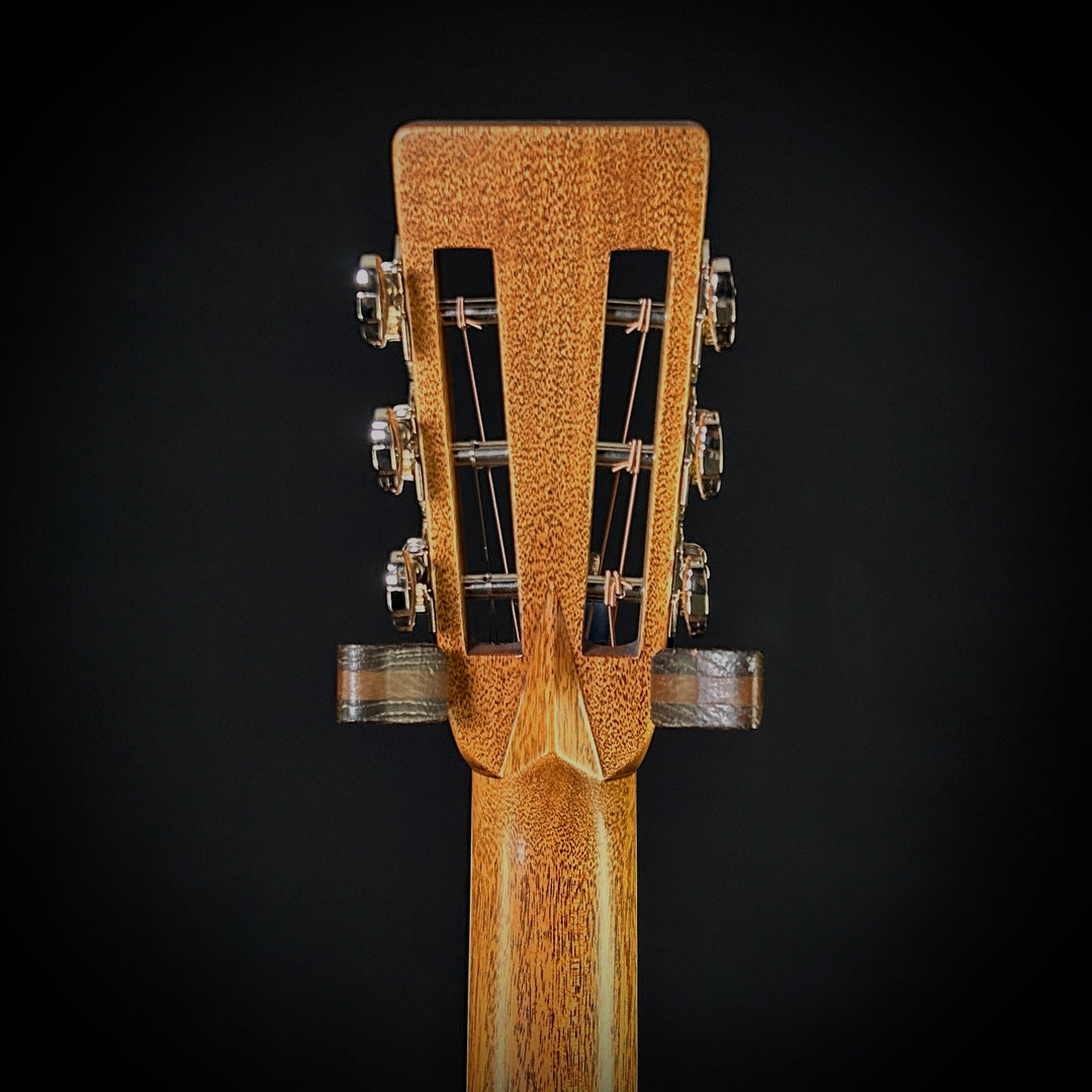 Martin MV Custom Shop 000 12-Fret - Flamed Mahogany