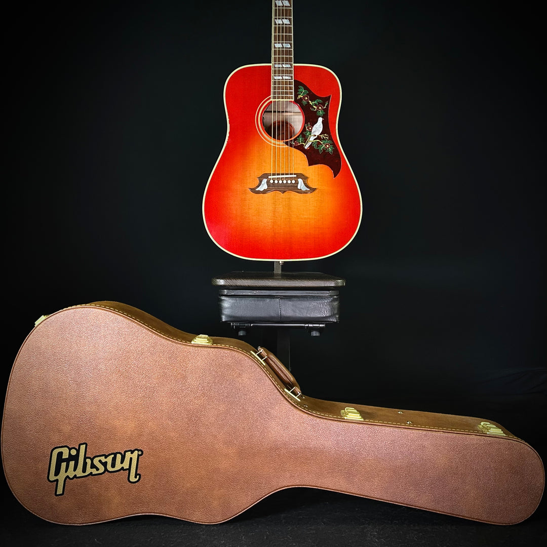 Gibson Dove Original - Vintage Cherry Sunburst