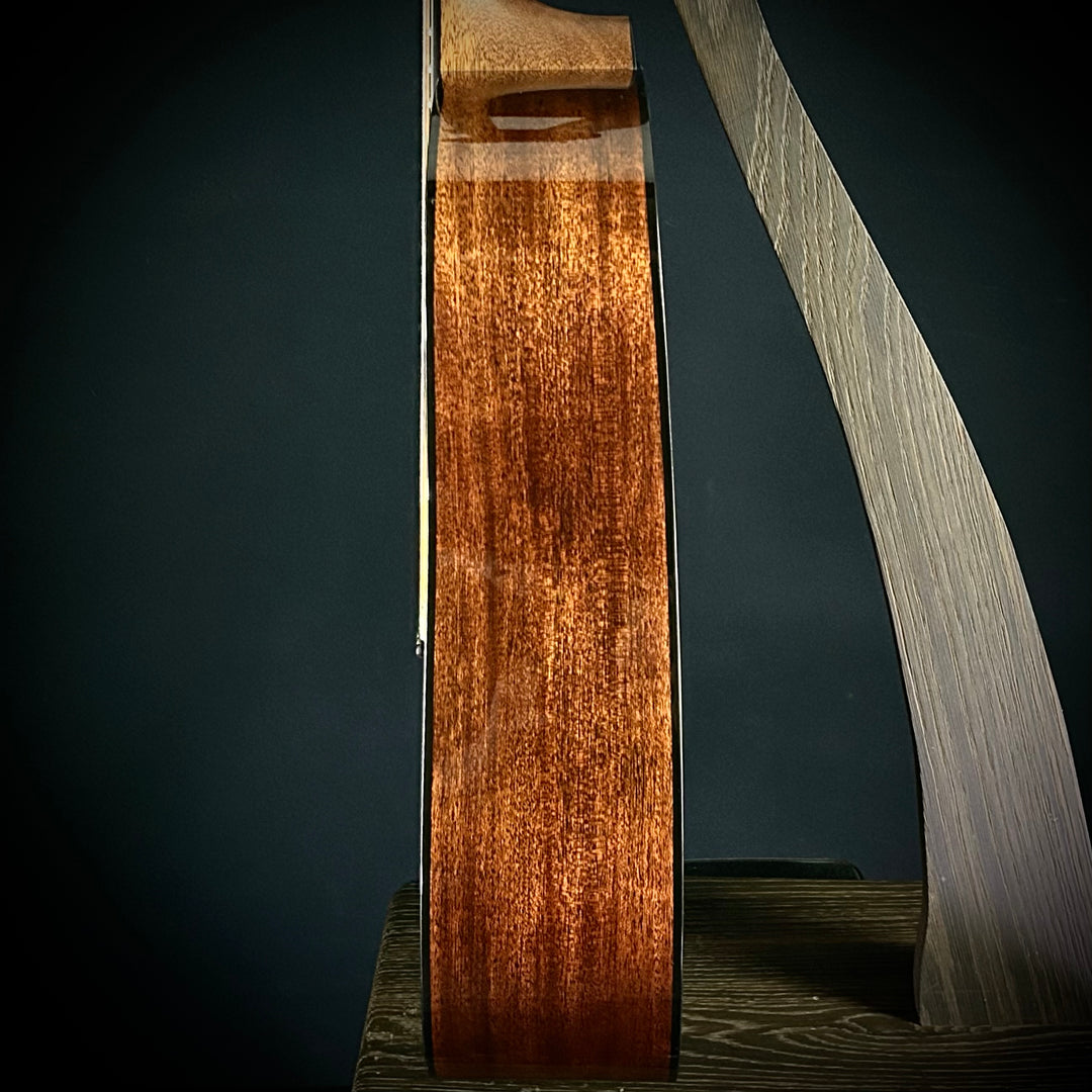 Martin D-18