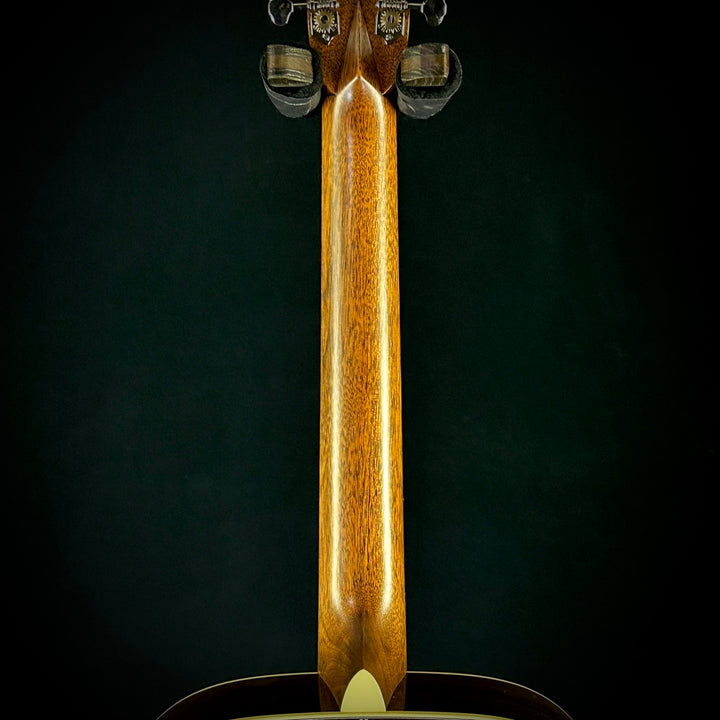 Martin 000-28