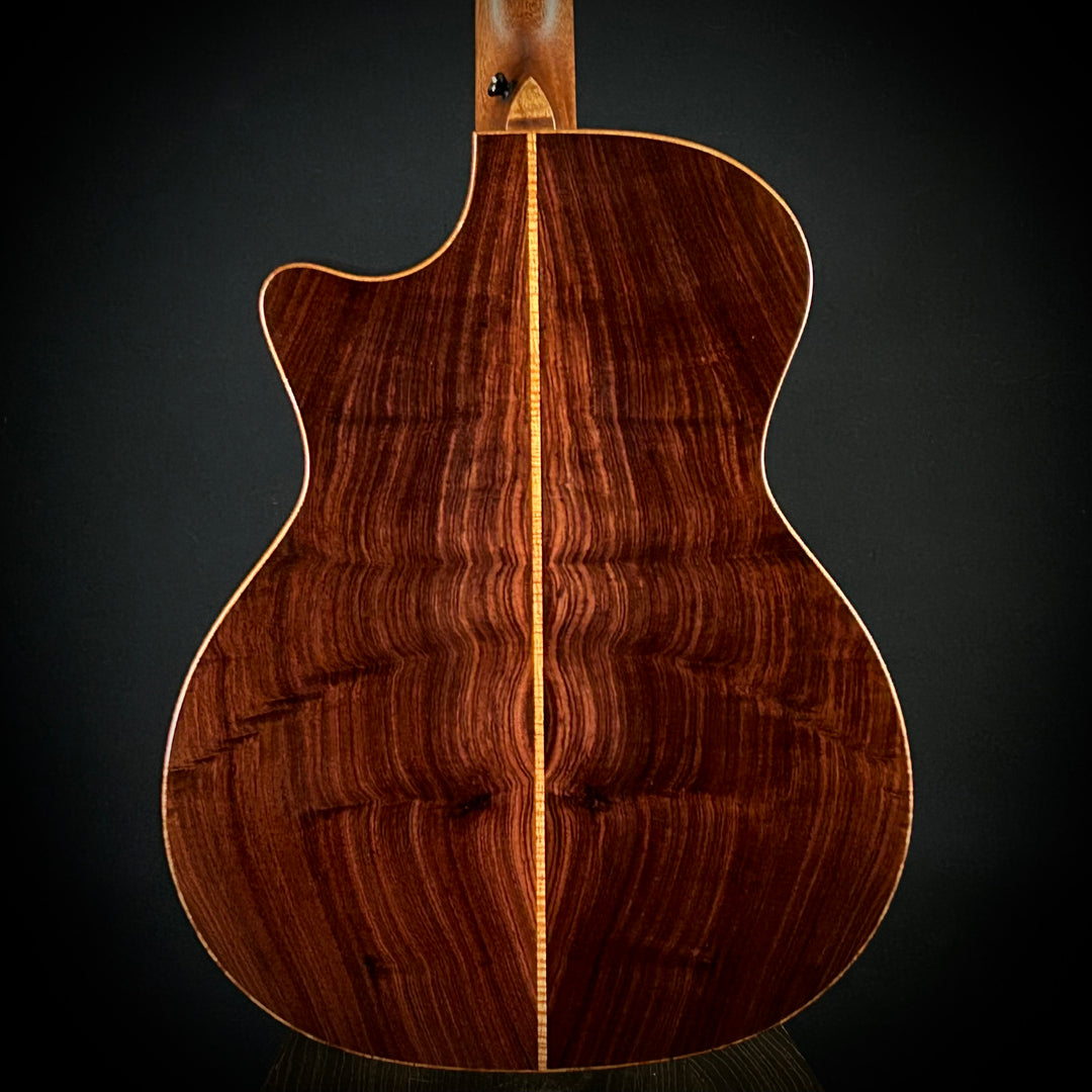 Taylor Guitars 4 Vets 814CE Special Edition