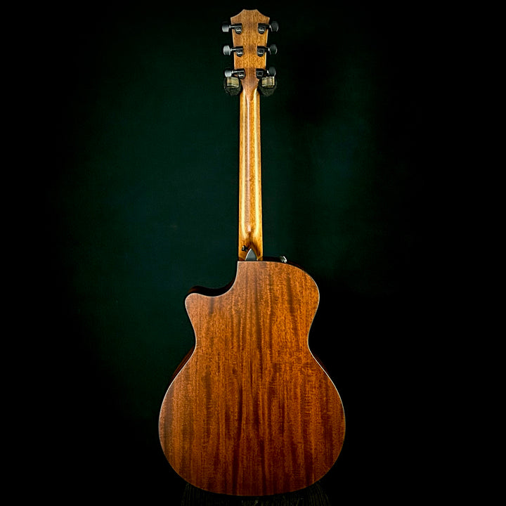 Taylor 324CE