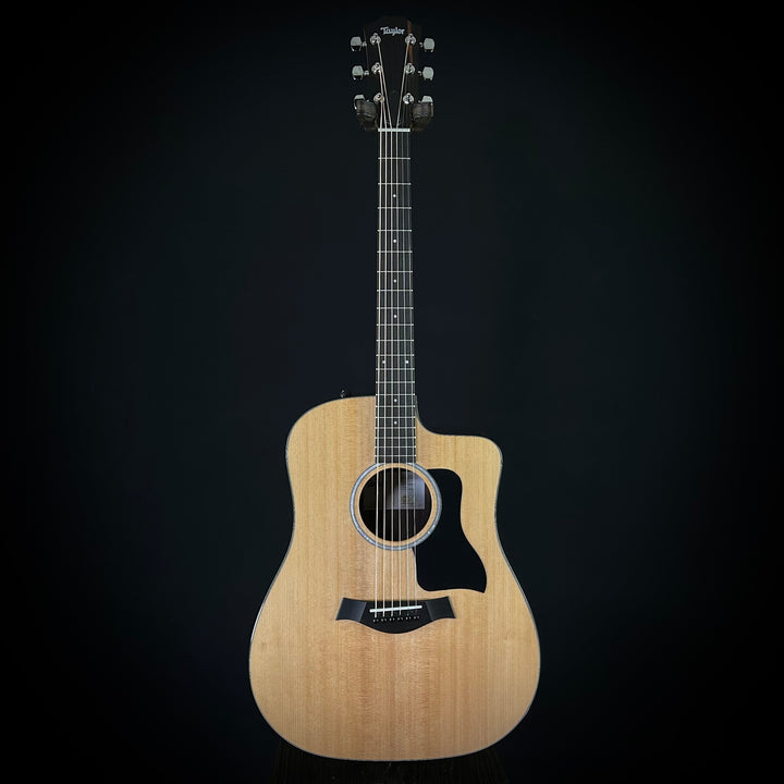 Taylor 210CE Plus