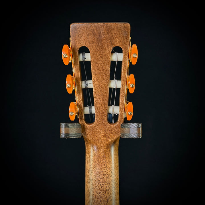 Martin Custom Shop "00" 12-Fret Nylon - Flamed Mahogany