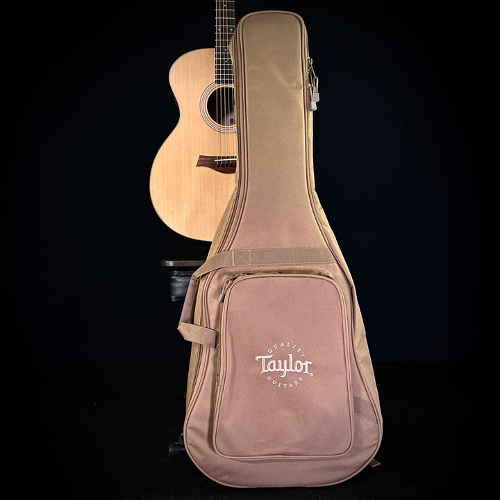Taylor 114CE