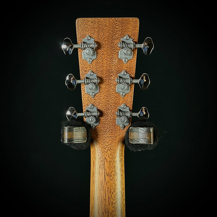 Martin CS 18 Style 000, 12-Fret - Beeswing Figured Mahogany