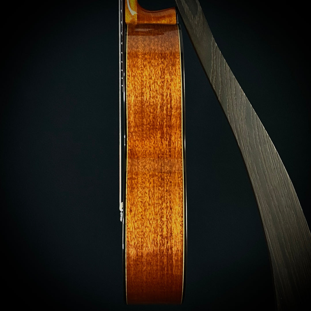 Cordoba C9 Parlor Cedar Top