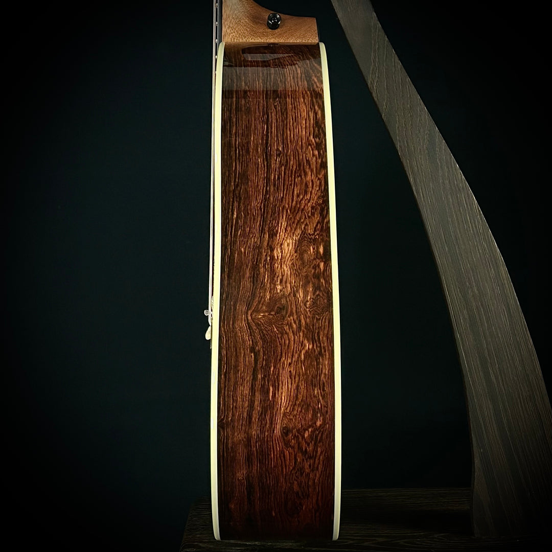 Taylor Gold Label 817E