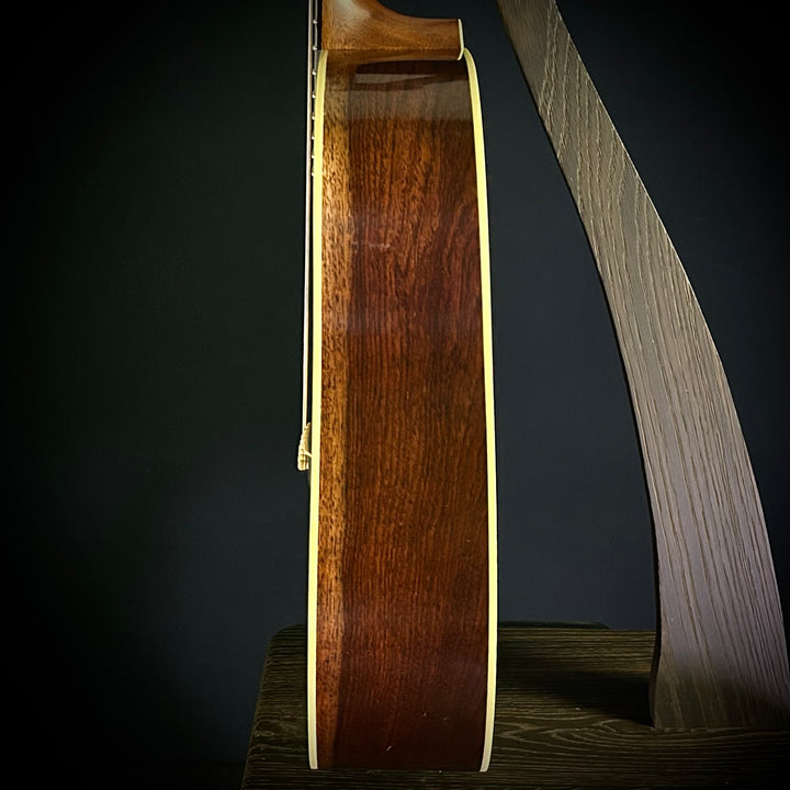 Martin D-28 Authentic 1937 Aged - Guatemalan Rosewood