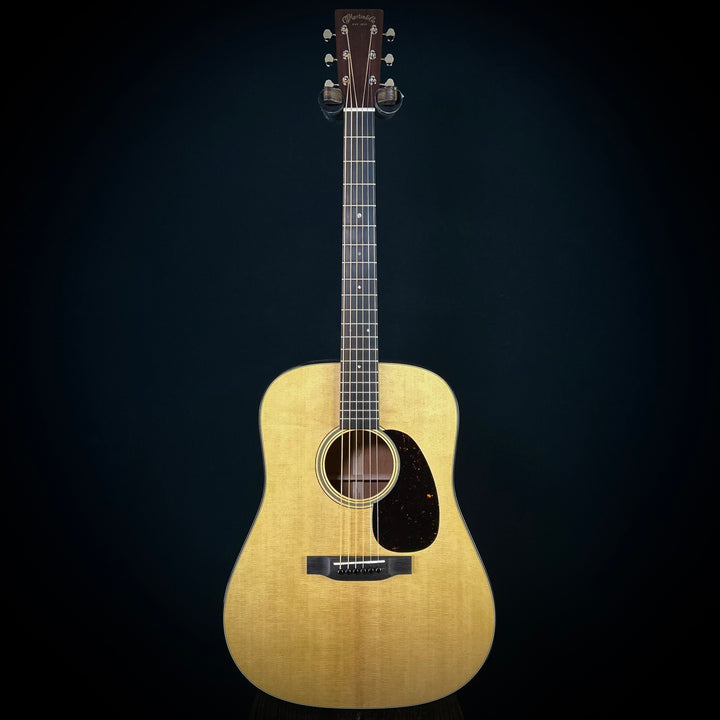 Martin D-18