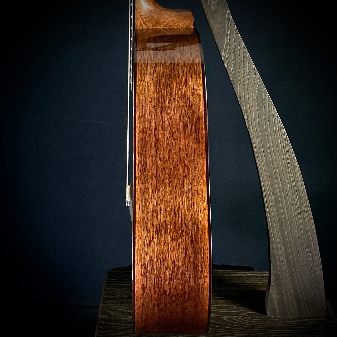 Martin D-18 - Modern Deluxe