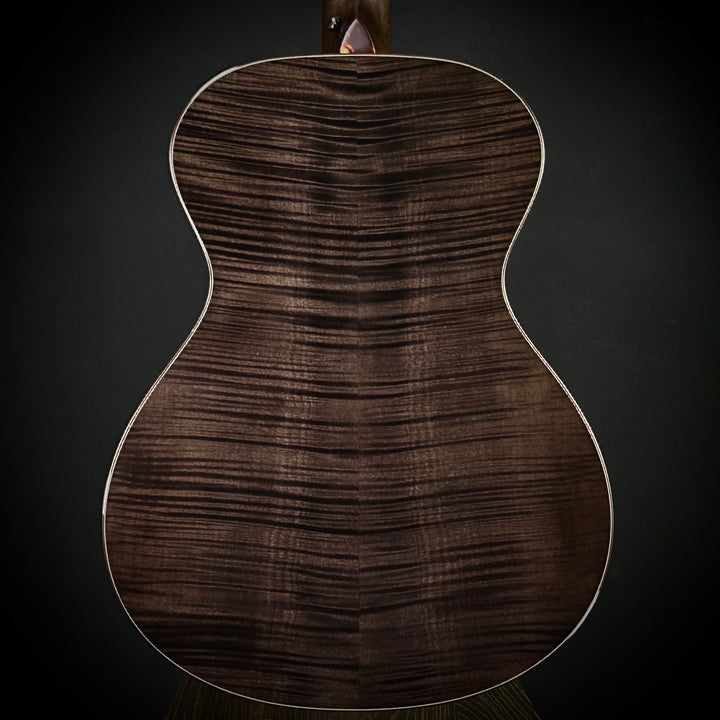 Taylor Custom Gold Label - Grand Concert