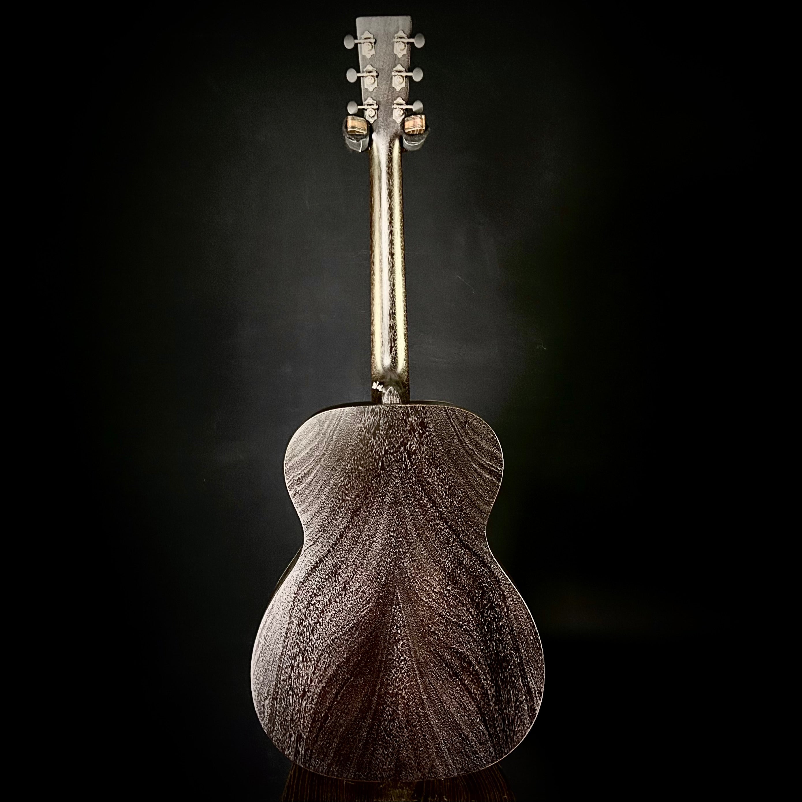 Martin 000-17E - Black Smoke – Music Villa MT