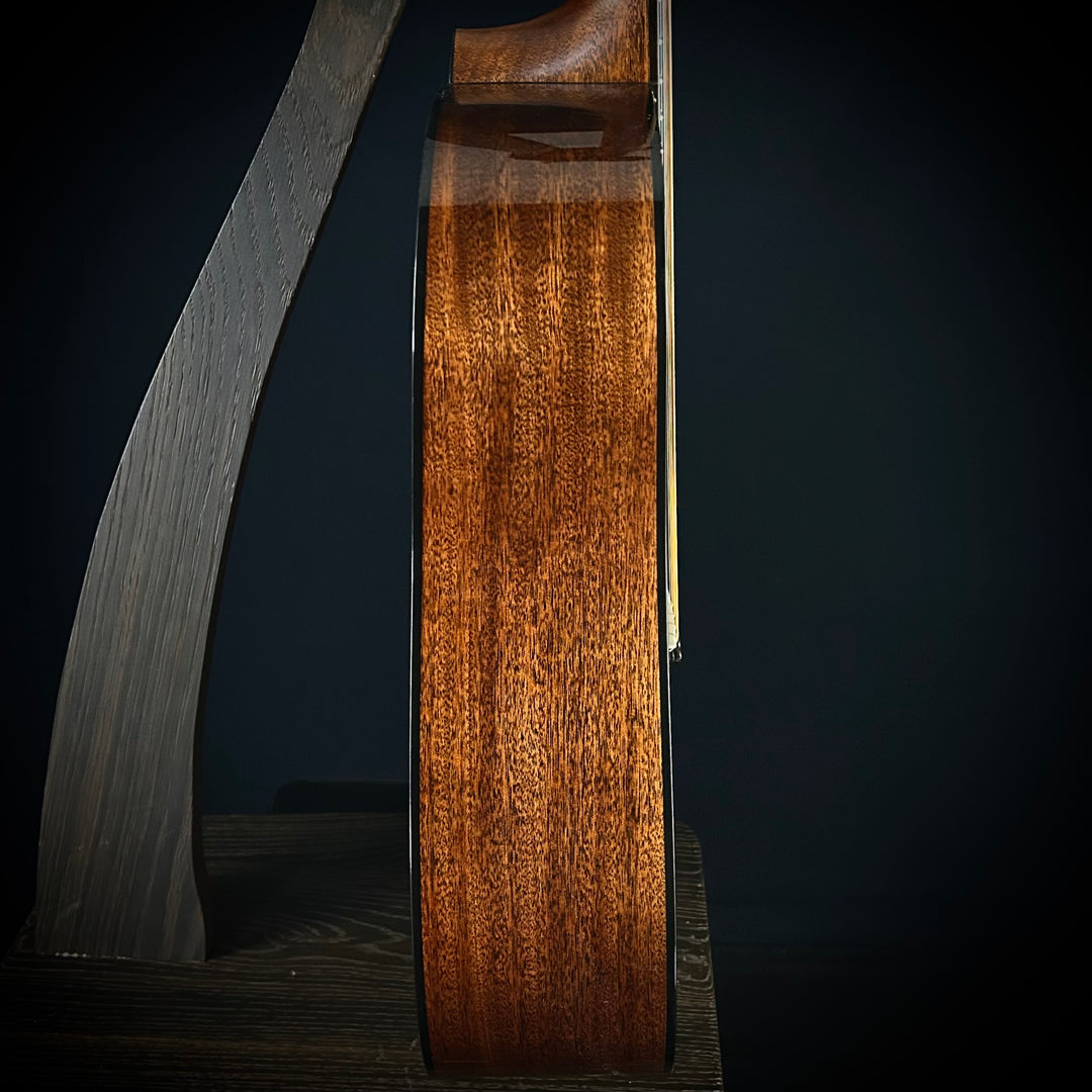 Martin D-18