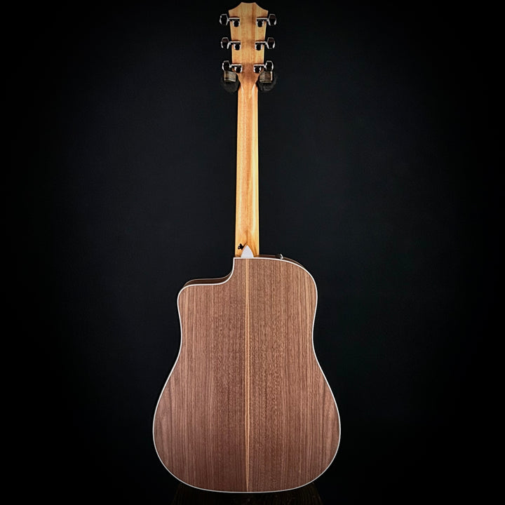 Taylor 210CE