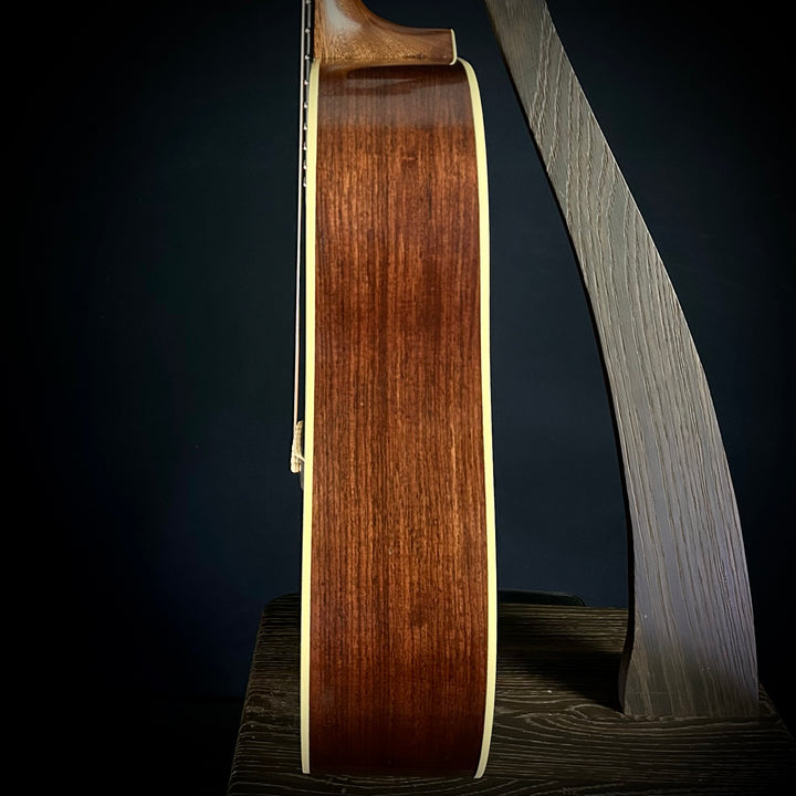 Martin D-28 Authentic 1937 Aged - Guatemalan Rosewood