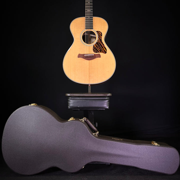 Taylor Gold Label 712E