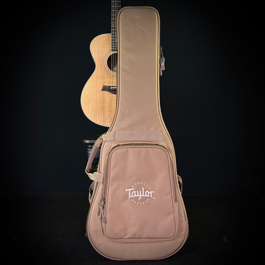 Taylor 212CE - Torrefied Spruce