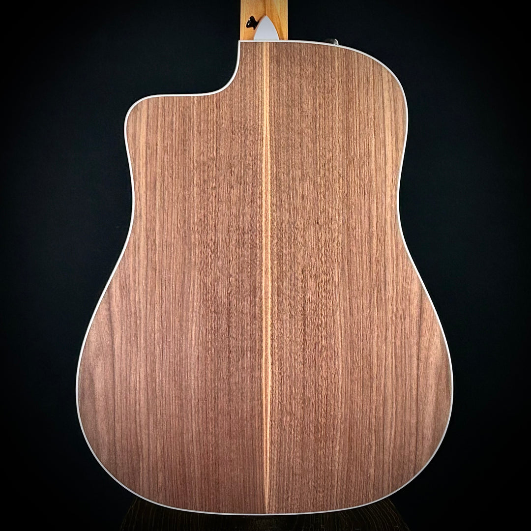 Taylor 210CE