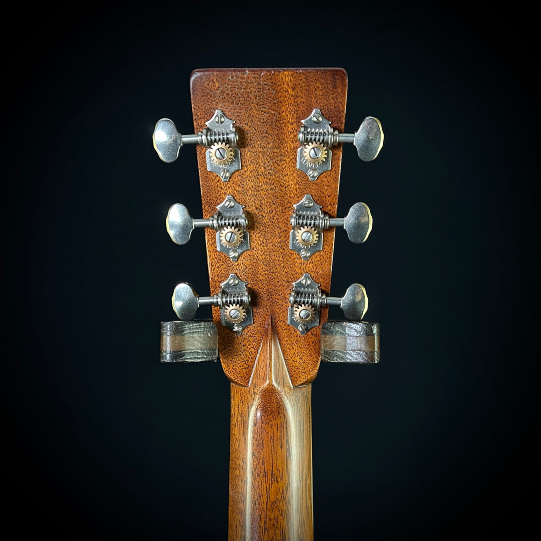 Martin D-28 Authentic 1937 Aged - Guatemalan Rosewood