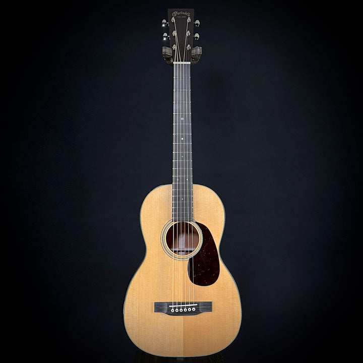 Martin Custom 18 Style - Size-2