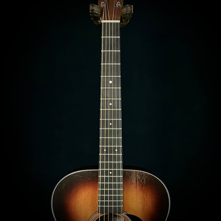 Martin 00-10E Retro - Joe Bonamassa