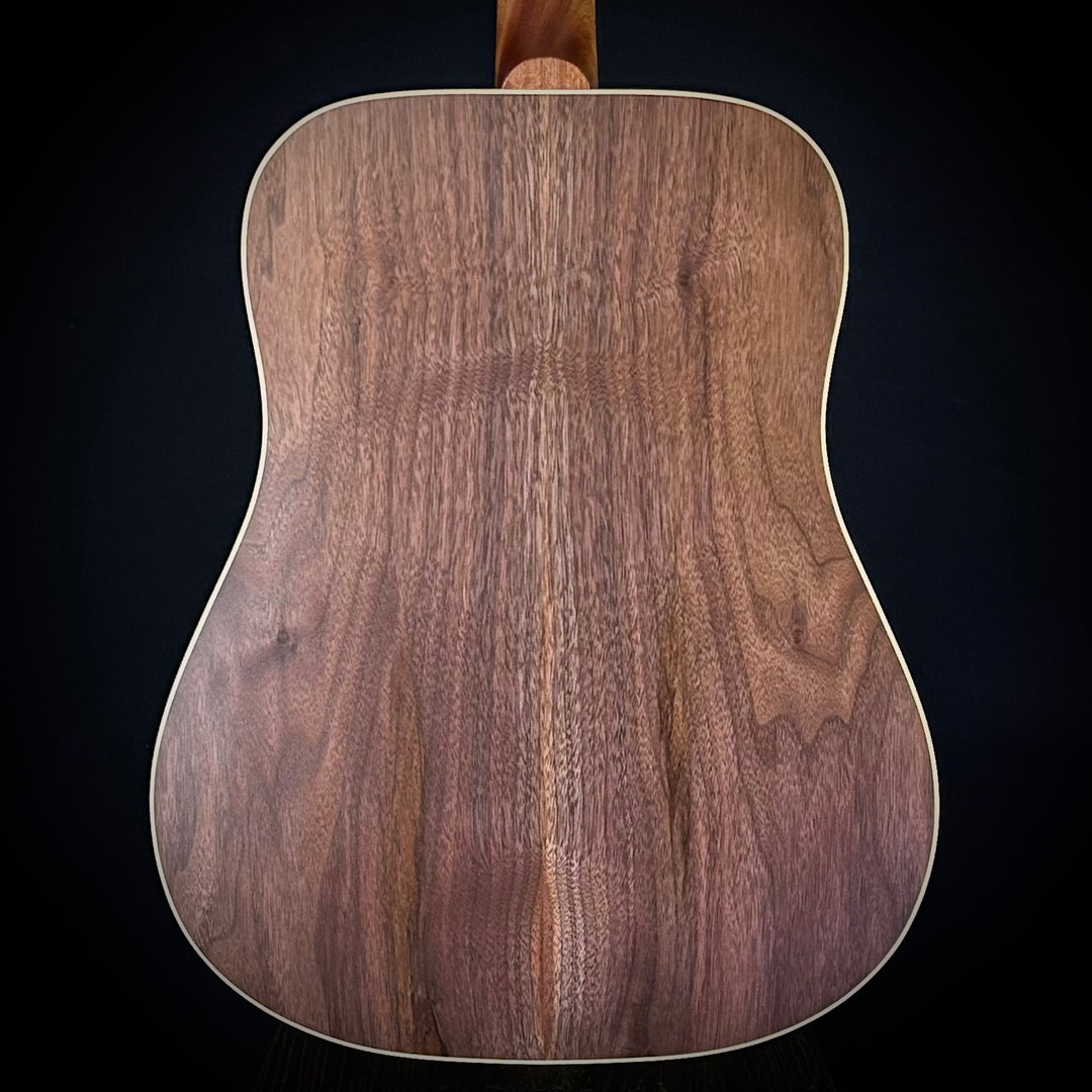 Hummingbird Studio Walnut - Gloss Top