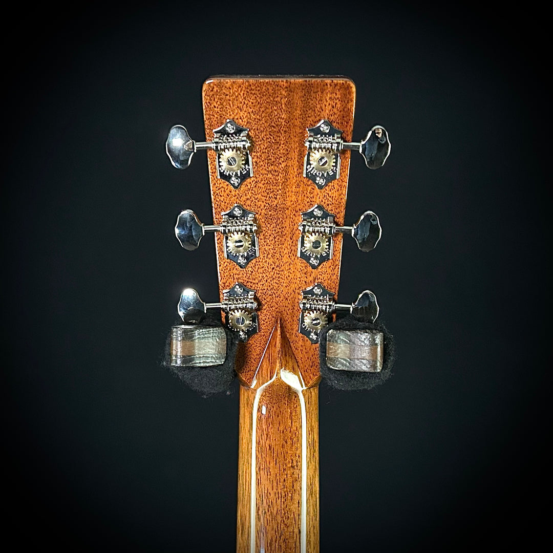 Martin 000-EC 30th Anniversary LTD