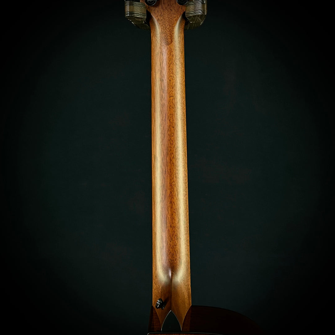 Taylor MV Custom Baritone-8 - Grand Auditorium