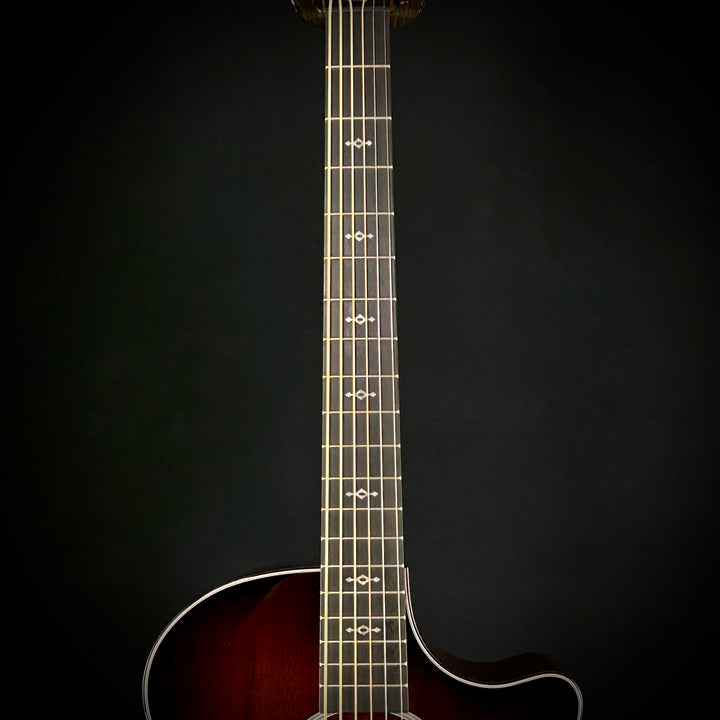 Taylor MV Custom Baritone-6 - Grand Auditorium