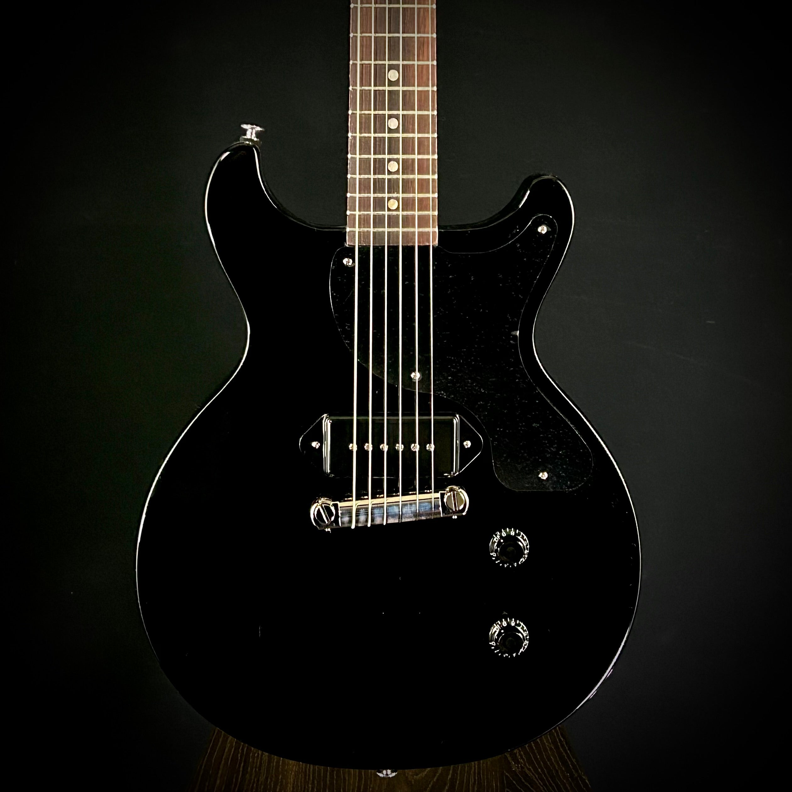 Gibson Les Paul Junior Double Cutaway Ebony – Music Villa MT